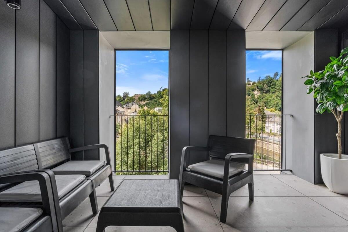 Luxurious 2br Apt With Balcony In * Luxembourg
